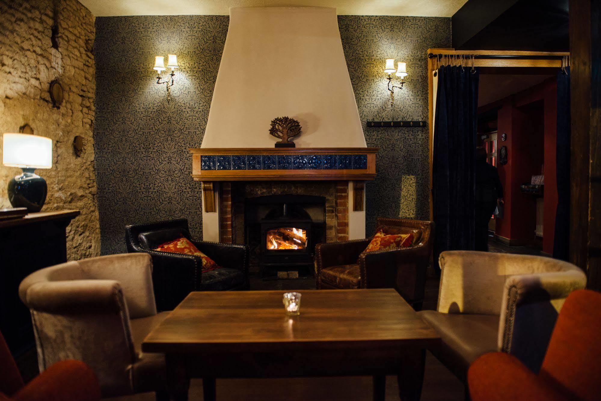The Blue Boar Hotel Witney Exterior photo